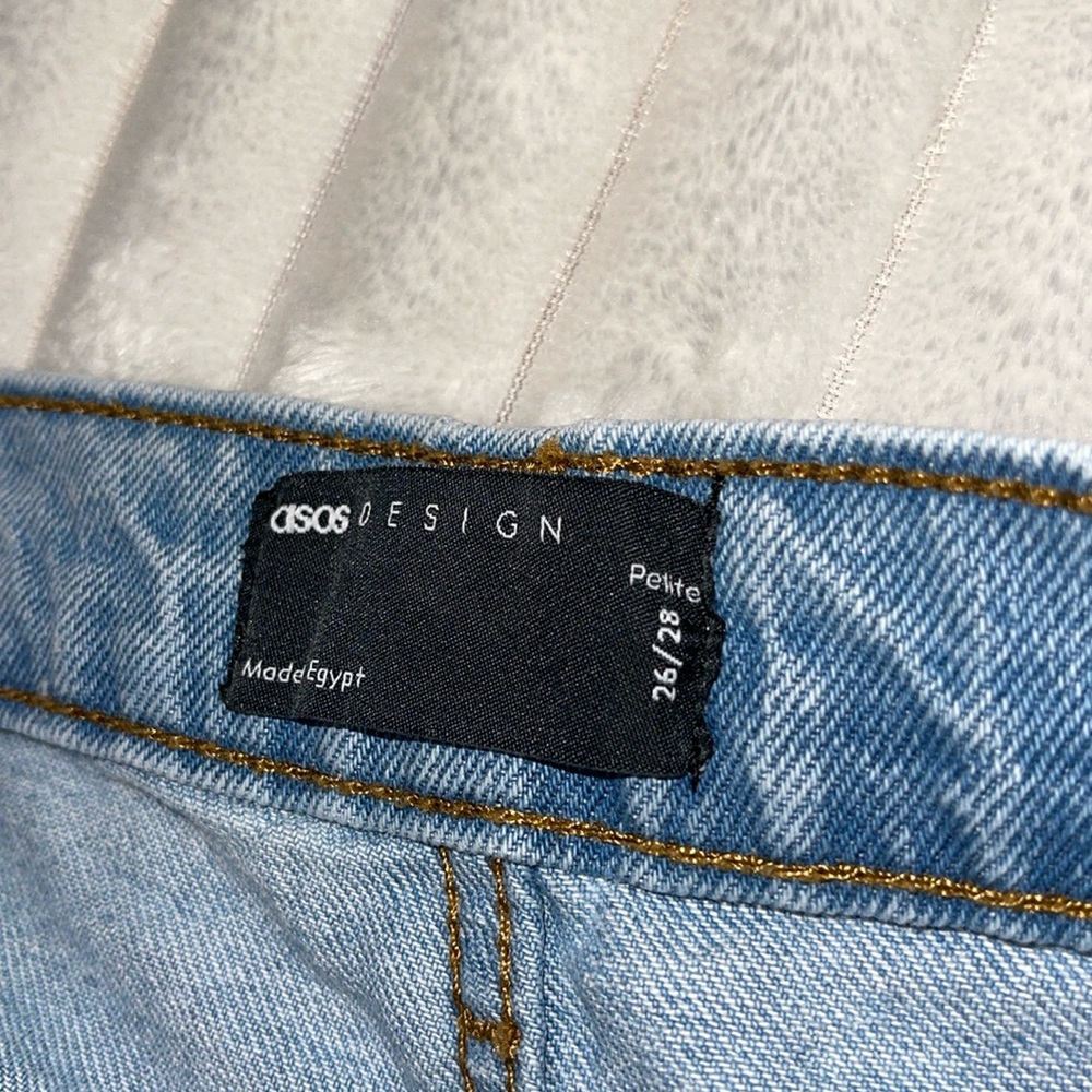 Asos Design To Fit Design Jean | Size 26 - Picture 4 of 10
